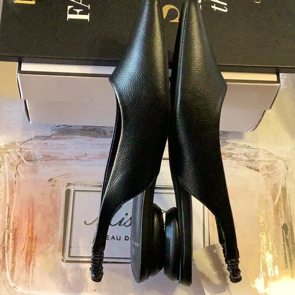 Halston HH-HEYDEN-TJ Flat Slingback Shoes. - Picture 6 of 9